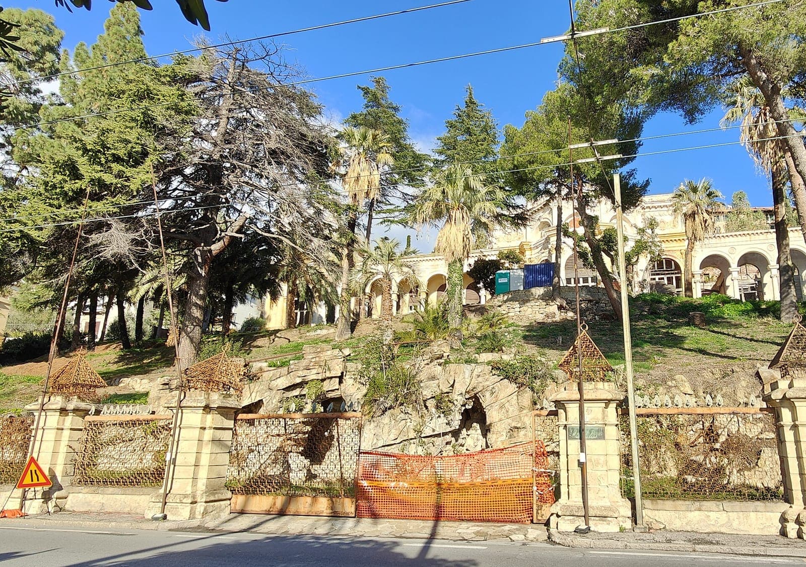 Villa Sultana / ex Casino (decaying Belle Époque villa)