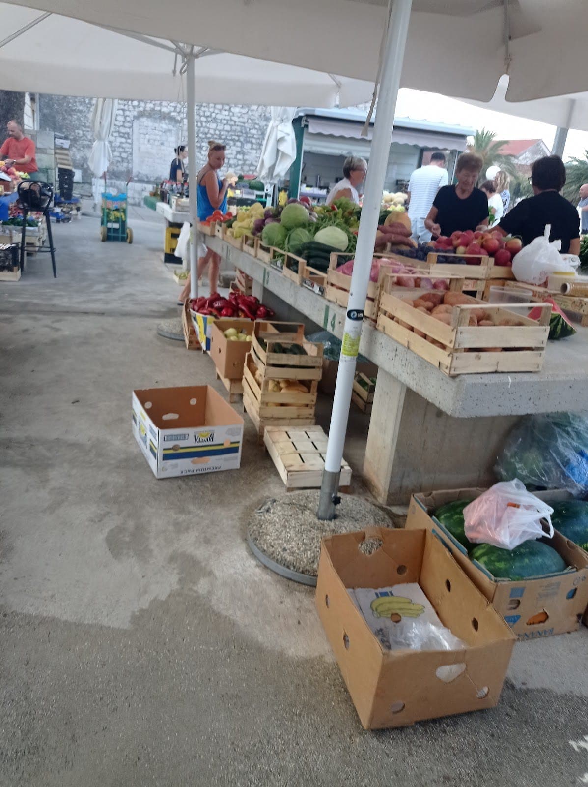 Makarska Green Market (Pazar)