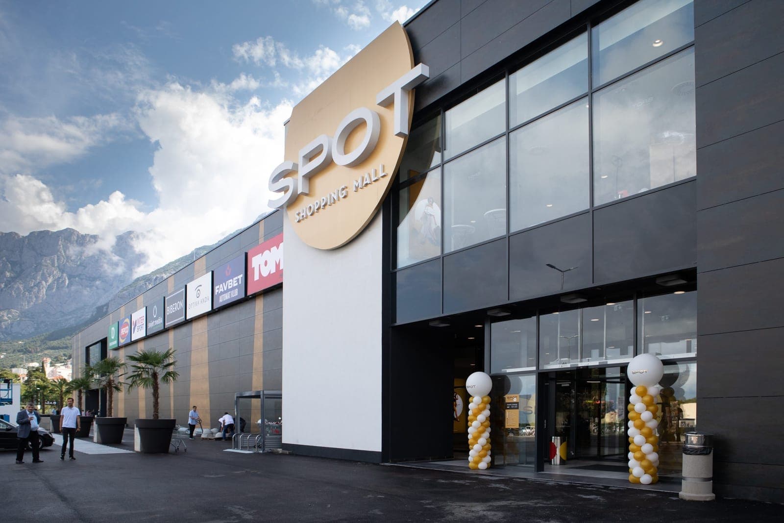Spot Mall Makarska
